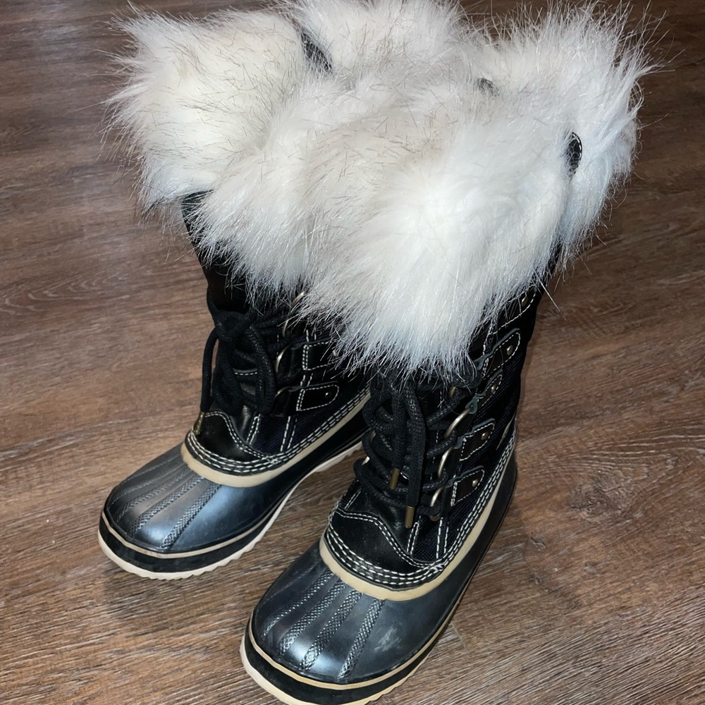 SOREL WOMEN'S JOAN OF ARCTIC™ BOOT